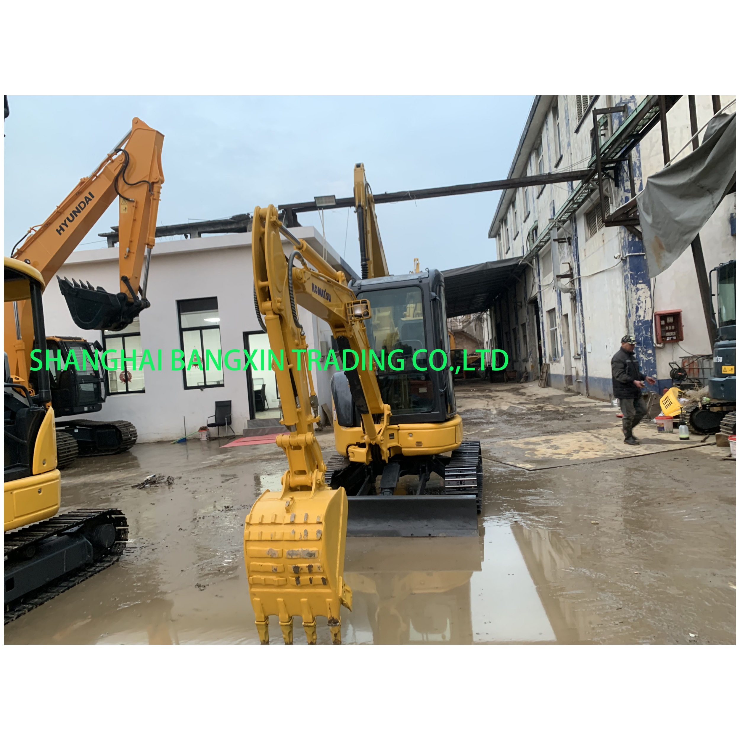 used mini excavator komatsu pc35 manufacturer подержанный мини-экскаватор Komatsu pc35 производитель