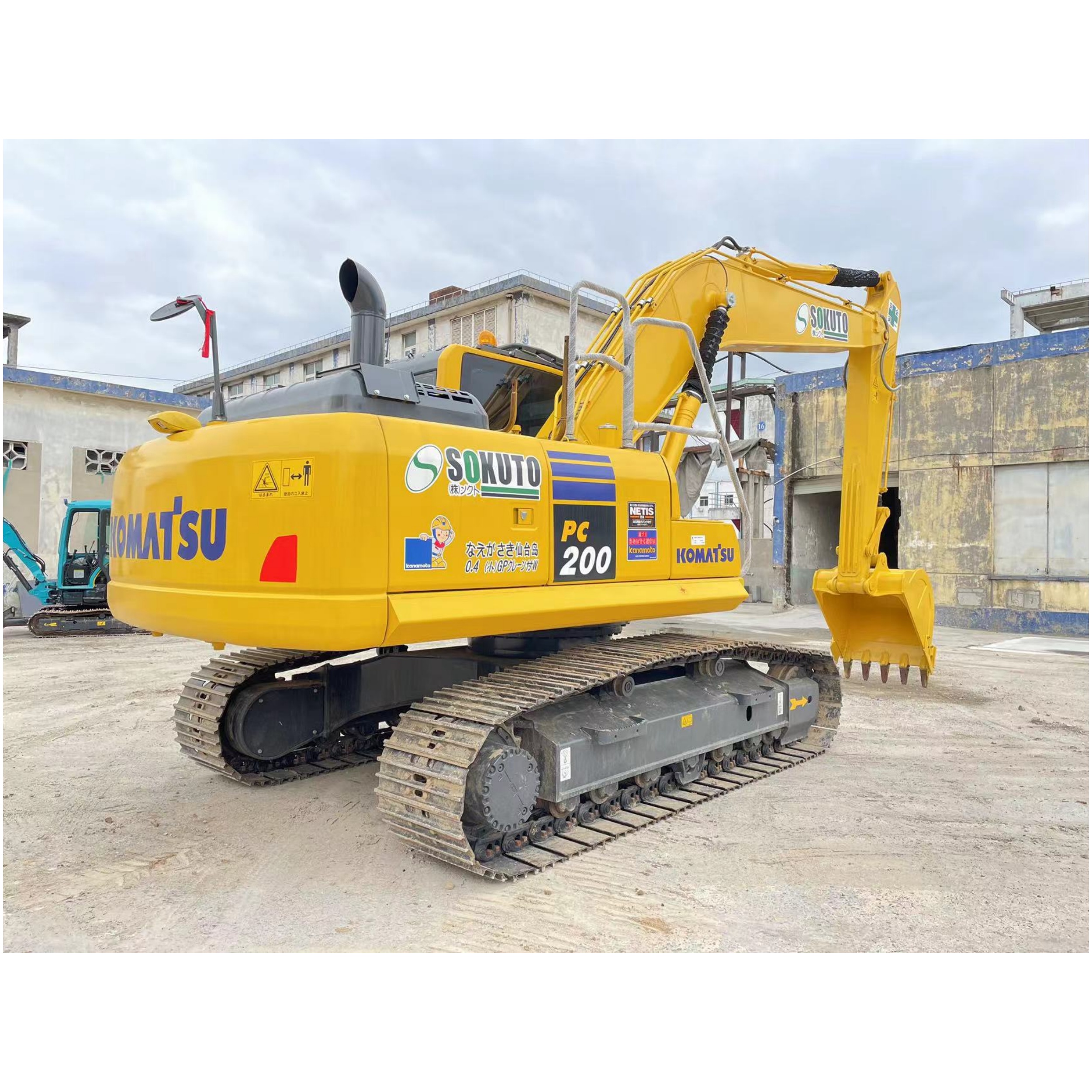 Used excavator komatsu pc200-8N1 supplier Поставщик подержанного экскаватора Komatsu pc200-8N1