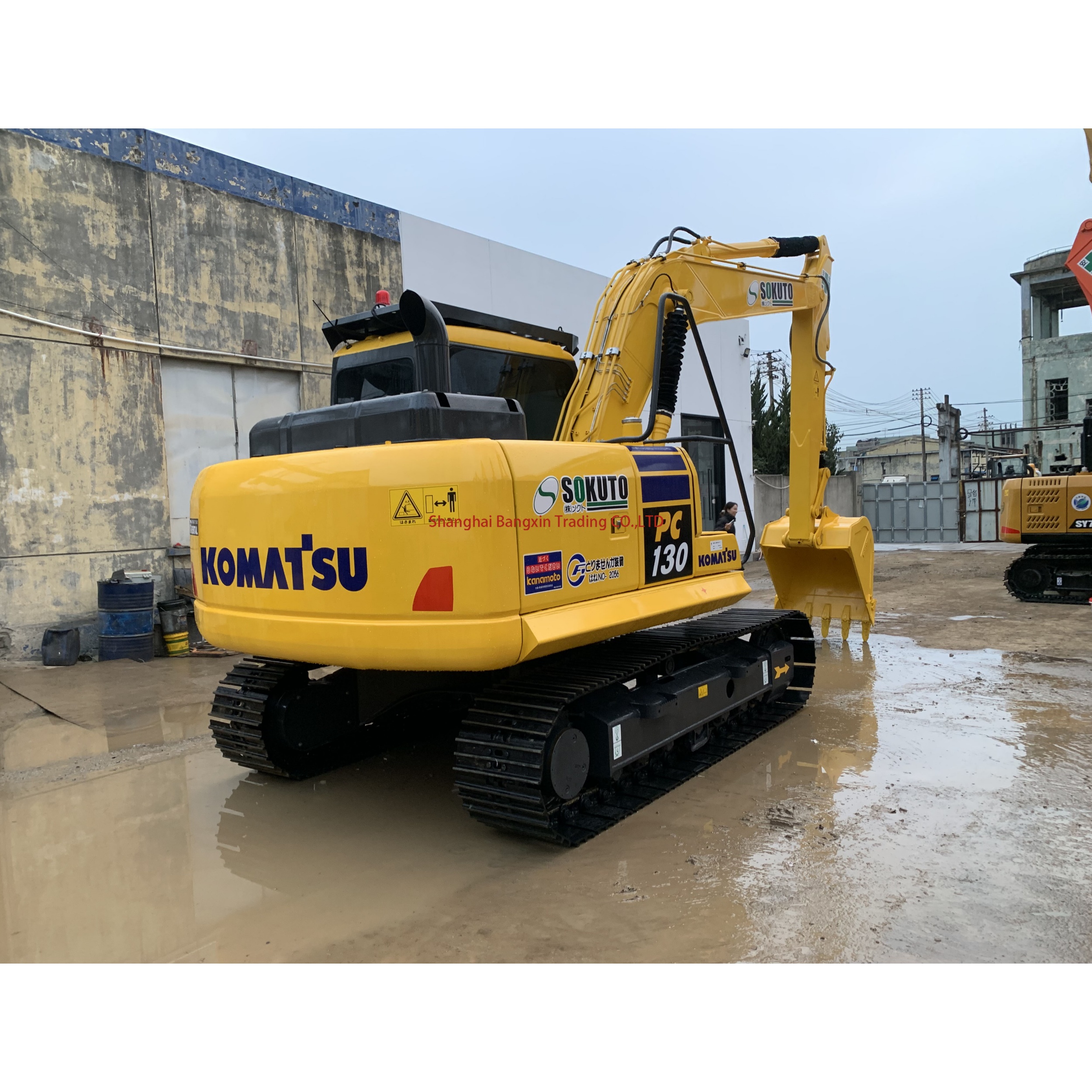 used excavator komatsu pc130 wholesaler оптовик подержанный экскаватор Komatsu PC130