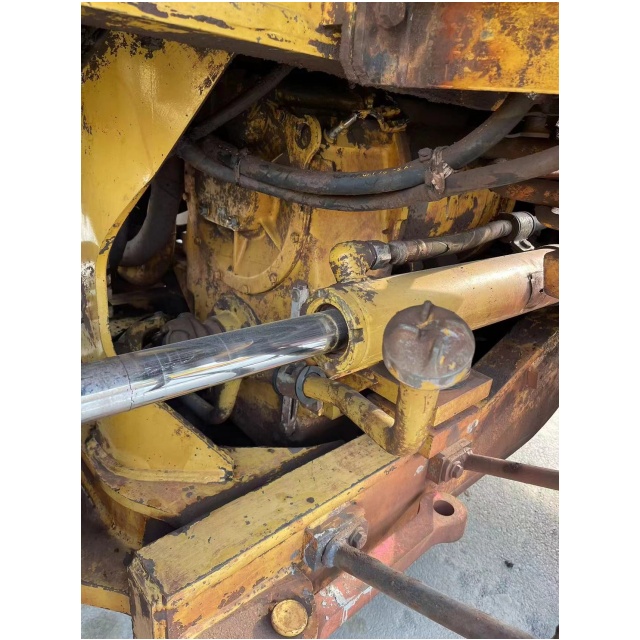 поставщик подержанного фронтального погрузчика cat966g