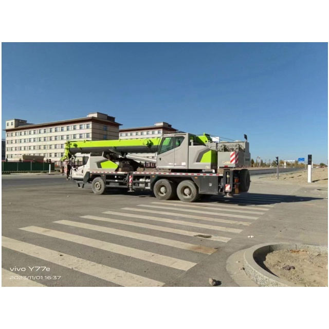 used crane ZOOMLION 251V manufacture Кран б/у ZOOMLION 251V производство